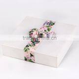 Gift Box Satin Ribbon Bow Making thumbnail-1