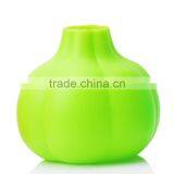 1PC Silicone Garlic Shaped Garlic Peeler Practical Kitchen Gadgets Easy Kitchen Tool Random Color KC1556 thumbnail-1