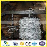 Factory Custom BWG 12*14 13*13 15*15 14*16 Galvanized / PVC Coated Barbed Wire Coil in 5KG 20KG thumbnail-2