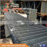ASTM A36 Hot Dipped Galvanized Serrated or Plain Platform Steel Platform Steel Grating (Trade Assurance)