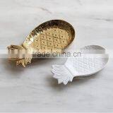 Table Decoration Ceremic Golden and White Pineapple Tray