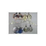 Hong Kong Metal Hoop Earring thumbnail-1