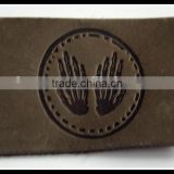 Factory custom embossed brand name tan color genuines leather patch for jeans