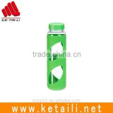 500ml glass drinking water bottle manufacturer with silicone sleeve