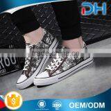 English Printing Men's Casual Canvas Shoes in Good Price thumbnail-3