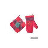 Oven Mitt and Pot Holder thumbnail-1
