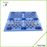 Plastic pallet racking system