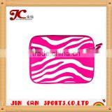 China Made Promotional Customized Printed 20 Inch Laptop Sleeve thumbnail-5