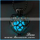 Wholesale High Quality Jewerly Hollow Pendant Glowing in the Dark thumbnail-2