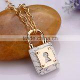 Marble Stone Lock Pendent Necklace thumbnail-4