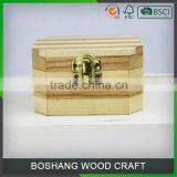 6 Bottle Cedar Wood Wine Box thumbnail-3