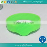 Cheap waterproof NFC bracelet RFID silicone wristband for Swimming pool