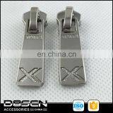 Fujian Garment Accessories Manufacture Direct Sale Custom Made Zipper Pull,reversible Zipper Slider thumbnail-1