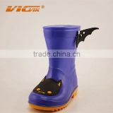Manufacturer cute plastic children rain boot with cartoon animal design