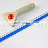 A83-45cm Car Use Plastic Vehicle Windshield Silicone Water Scraper for Window thumbnail-2