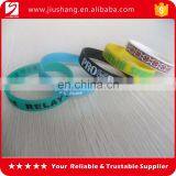 Custom waterproof silicone rubber bracelet for popuplar