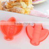 High Quality Bee Shaped 4pcs Silicone Cake Mould thumbnail-2