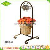 China Most Popular Cheap 100 % Pure Handmade Custom Decorate Wicker Flower Basket With Steel Frame thumbnail-5