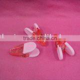 PLASTIC CLIP WITH MAGNET