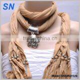 Floral Pattern Embelished Charm Necklace Scarve thumbnail-1