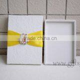 Luxury Wedding Silk Invitation Box With Brooch