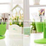 Plastic Creative Planters/shelves thumbnail-6