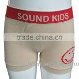 Comfortable Seamless Boy's Underwear Boxer Shorts thumbnail-1