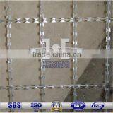 BTO-22 Galvanized Razor Wire Welded Mesh Fence thumbnail-1