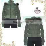 Elastic thread padded jacket with hood for lady