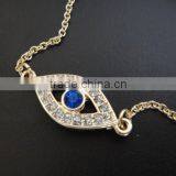 Rhinestone Paved Hamsa Hand Fatima Hand Evil Eye Charm Bracelet High Quality Goldfill Chain Bracelet thumbnail-5