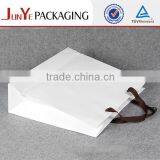 250gsm Art Paper Matt Lamination Luxury Shopping Paper Bag White thumbnail-3
