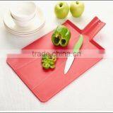 Plastic Spade Shape Cutting Board thumbnail-3