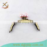 ChInese Manufacturer Antique Brass DIY Sewing Coin Purse Frames Pink Beads Kiss Clasp