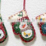 5.25"Christmass Mitten Orna thumbnail-1