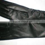 Woman's Glave thumbnail-1