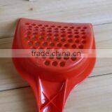 2015 Pet Cleaning Products High Quality Small Plastic Cat Litter Poop Scoop thumbnail-4