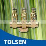 THREE-WAY HOSE CONNECTOR WITH VALVE thumbnail-1