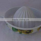 Melamine Manual Orange and Lemon Squeezer thumbnail-1
