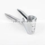 Amazon Best Seller Pecan Nut Cracker thumbnail-6