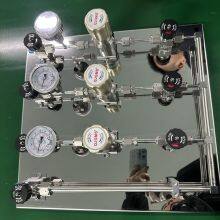 Brass Pressure Reducing Valve With Built-in Gauge and Adjustable Range 20-100 PSI thumbnail-4