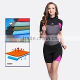 Gold Supplier One Piece Neoprene Fabric Short Sleeve Surfing Wetsuit Made in China thumbnail-2