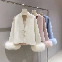 New Chinese-style Button-button Cape Coat for Women's Autumn and Winter With a High-end Look, Double-sided Wool Fox Fur-sleeved Short Coat 2024 thumbnail-4