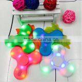 New Glowing Music Decompression Fingertips Gyro Rechargeable Bluetooth Playback Flash Fingertips Gyro With Speakers thumbnail-2