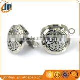 Stainless Steel Perfume Locket Aromatherapy Essential Oil Diffuser Necklace thumbnail-3