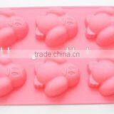 FDA/LFGB Aproved Penguin Shape Silicone Cake Mould thumbnail-2