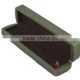 Luxury Golden Packaging Box for Bracelet thumbnail-5