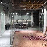 Manufacturer Movable Folding Glass Wood Partition Design for Restaurant thumbnail-4
