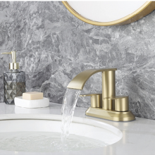 Can be Freely Pulled and Rotated Supports Cold and Hot Dual Control Design and Effectively Prevents Leakage Problems Centerset Series thumbnail-1