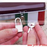 Popular GIFT small lock cash money tin box with lock china dongguan