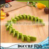 NBRSC Bendable Turkey Lifter Healthy Fat Grease Silicone Roasting Rack thumbnail-3